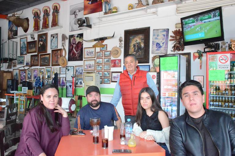 Restaurant Bar Emilianos cumplió 14 años - El Sol de San Juan del Río |  Noticias Locales, Policiacas, de México, Querétaro y el Mundo