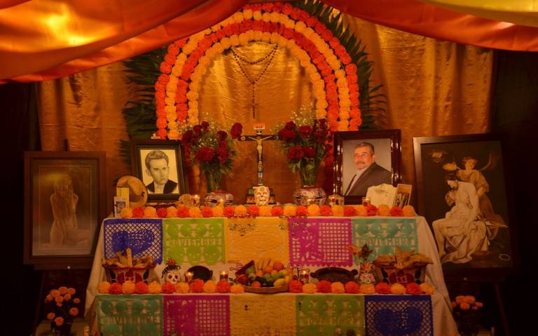 Ofrenda del Día de Muertos dedicada a sanjuanenses - El Sol de San Juan del  Río | Noticias Locales, Policiacas, de México, Querétaro y el Mundo